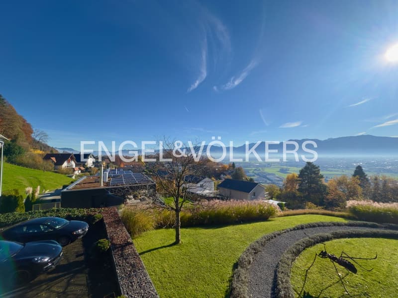 Villa de design élégante avec intimité et panorama à couper le souffle (11)