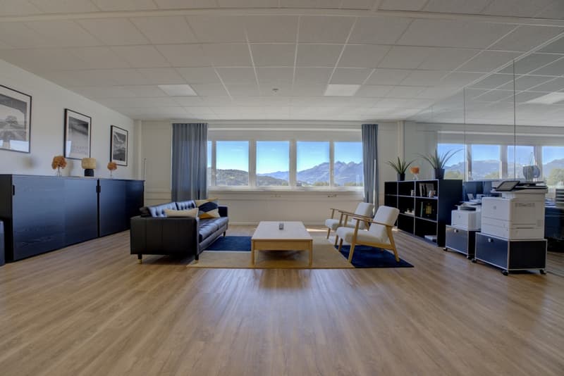 Moderne Bürofläche mit Küche & Sitzungszimmer (4)