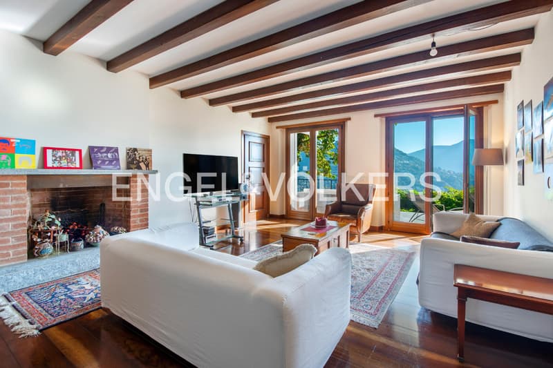 Villa prestigiosa con vista mozzafiato (12)