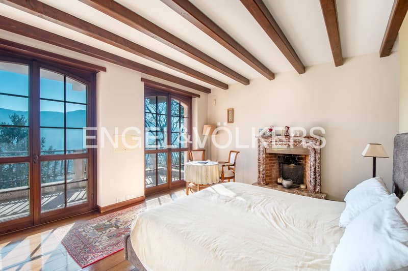 Villa prestigiosa con vista mozzafiato (7)