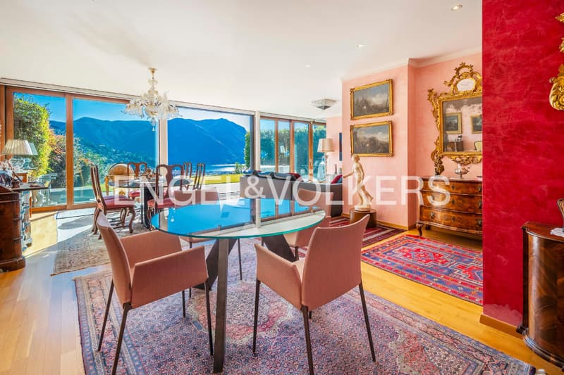 High-quality apartment with garden and lake view (5)