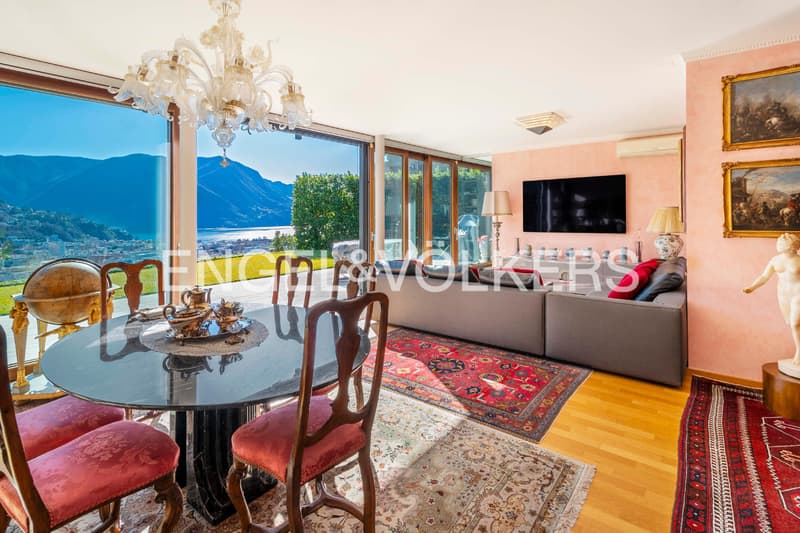 High-quality apartment with garden and lake view (2)