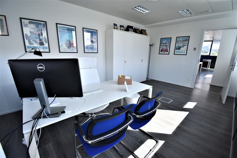 Bureau de 416 m2 au 5e étage avec ascenseur (10)