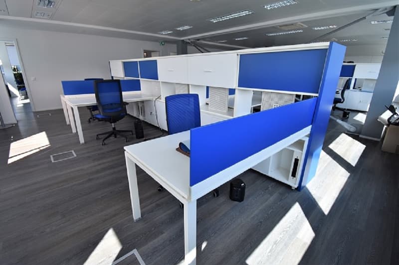 Bureau de 416 m2 au 5e étage avec ascenseur (4)