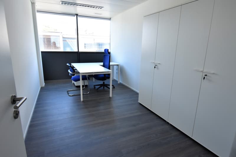 Bureau de 416 m2 au 5e étage avec ascenseur (11)