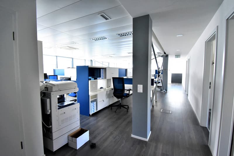 Bureau de 416 m2 au 5e étage avec ascenseur (6)