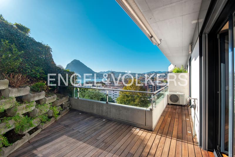 Appartamento luminoso ed elegante con vista sul lago (1)