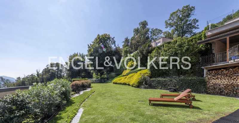 Villa accogliente con grande giardino e vista sul lago (12)
