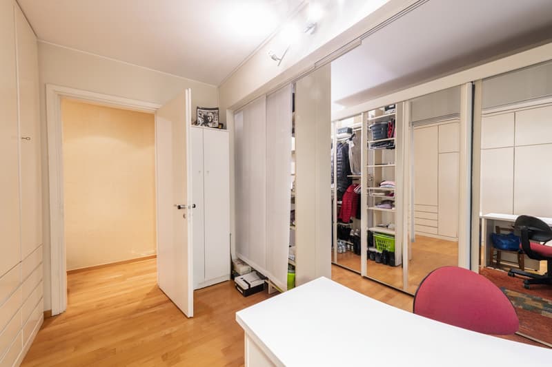 Penthouse 5,5 pièces avec vue sur le lac et 4 places de parking (12)