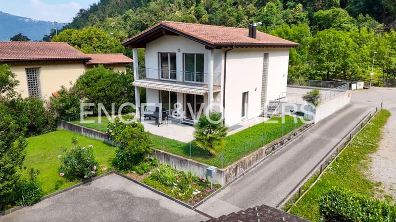 Bella casa unifamiliare con 5,5 locali (2)