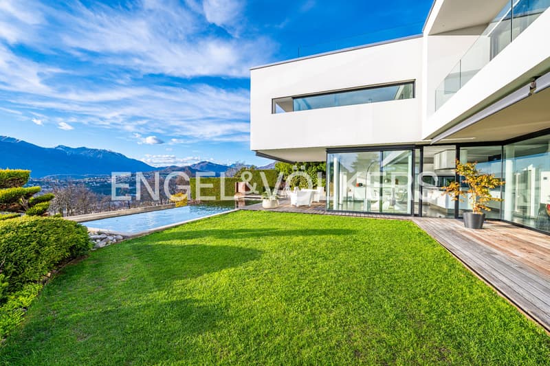 Exclusive modern villa with pool and Lake Lugano view (5)