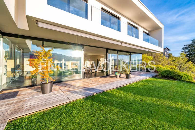 Exclusive modern villa with pool and Lake Lugano view (4)