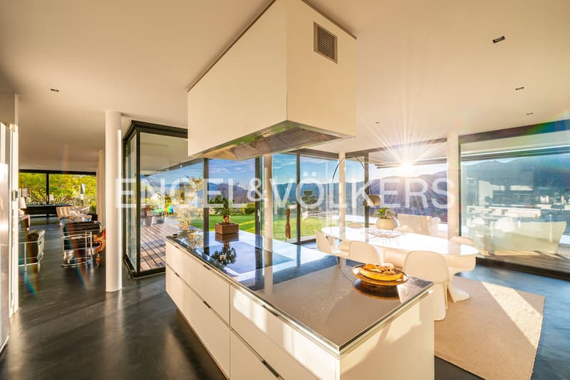 Exclusive modern villa with pool and Lake Lugano view (8)