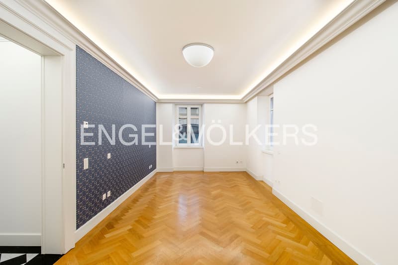 Renovated representative building in the center of Lugano (6)