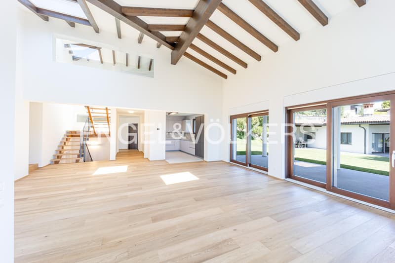 Villa rénovée avec espaces extérieurs de rêve (5)