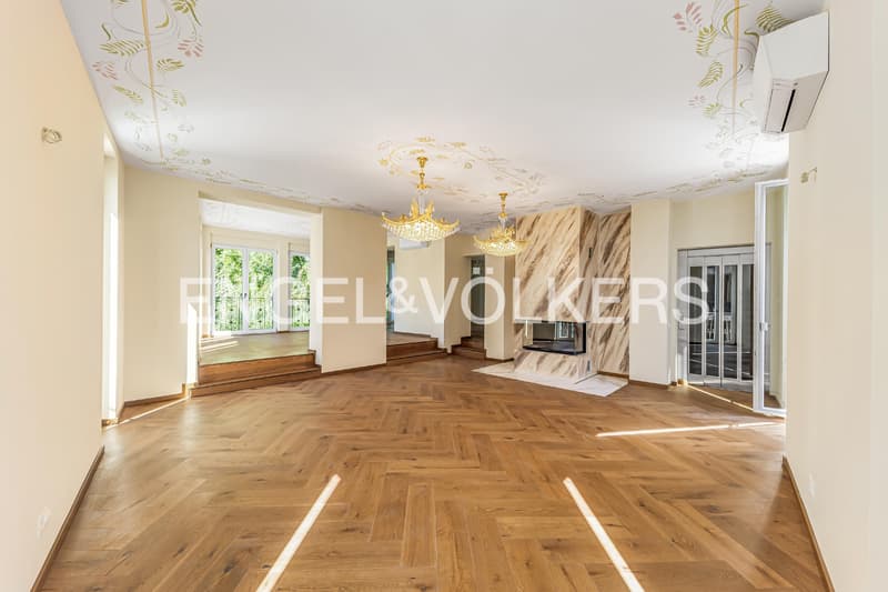 Villa raffinée dans un contexte exclusif à Lugano (3)