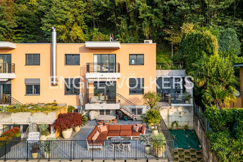 Villa mitoyenne de prestige avec terrasse et vue sur le lac (3)