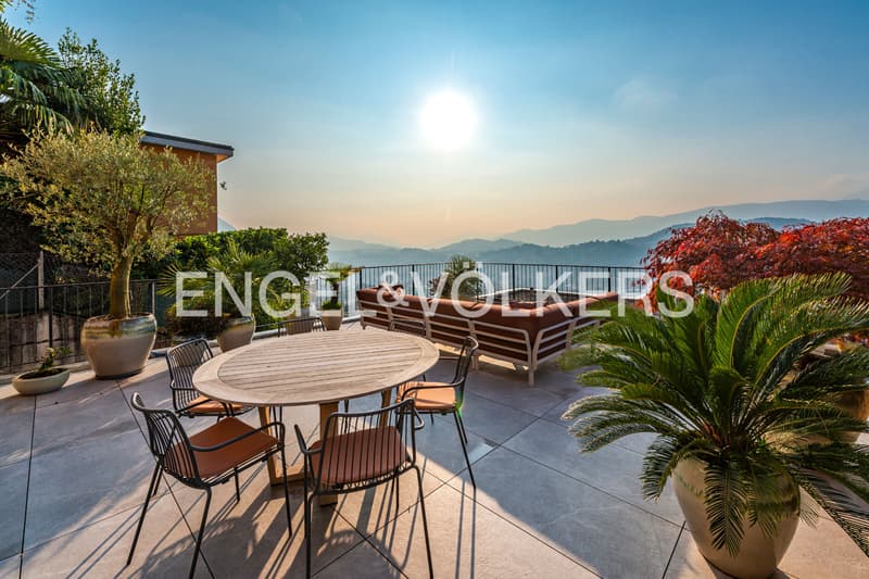 Villa mitoyenne de prestige avec terrasse et vue sur le lac (2)