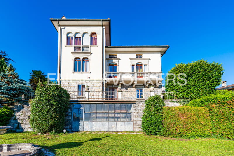 Noble historic villa in the green of Mendrisiotto (2)