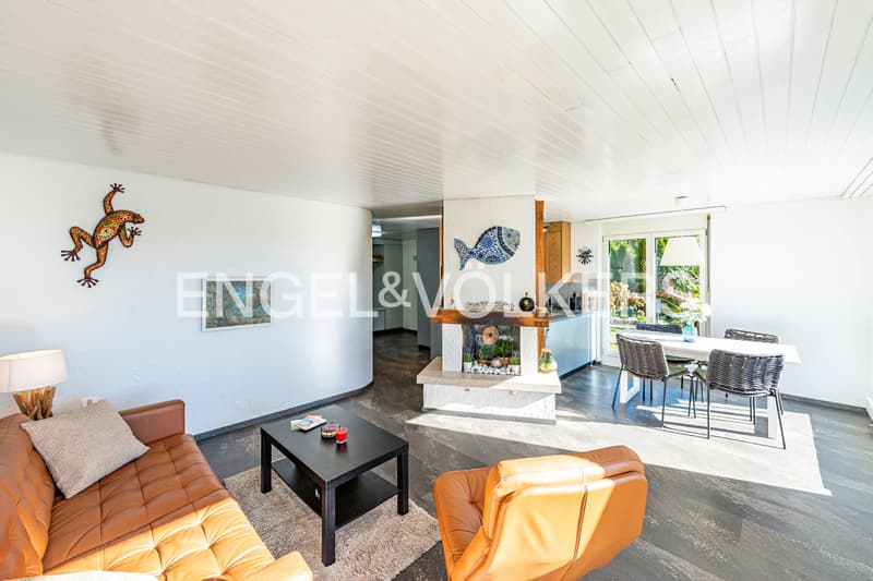 Geräumige Villa im Grünen mit großem Potenzial (3)