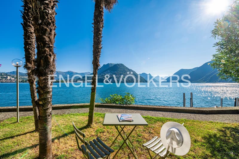 Villa direttamente a lago con darsena (2)