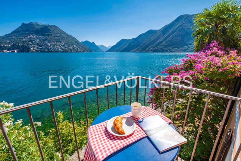 Villa direttamente a lago con darsena (10)