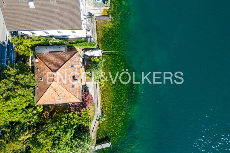 Villa direttamente a lago con darsena (3)