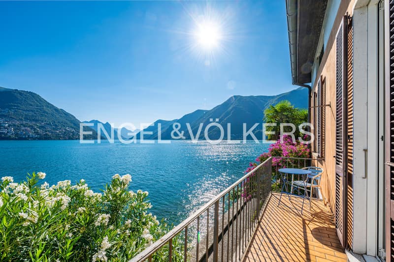 Villa direttamente a lago con darsena (9)