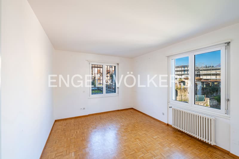 Appartement élégant avec vue sur le lac et jardin privé (8)