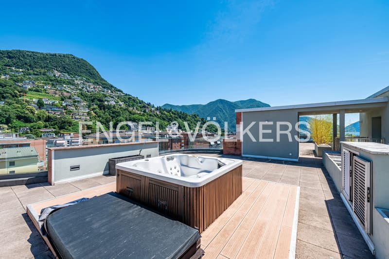 Wunderschöne Dachterrasse mit Seeblick (12)