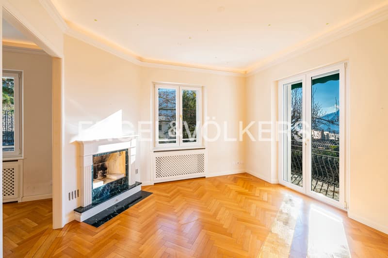 Villa d'époque de prestige avec vue sur le lac (10)