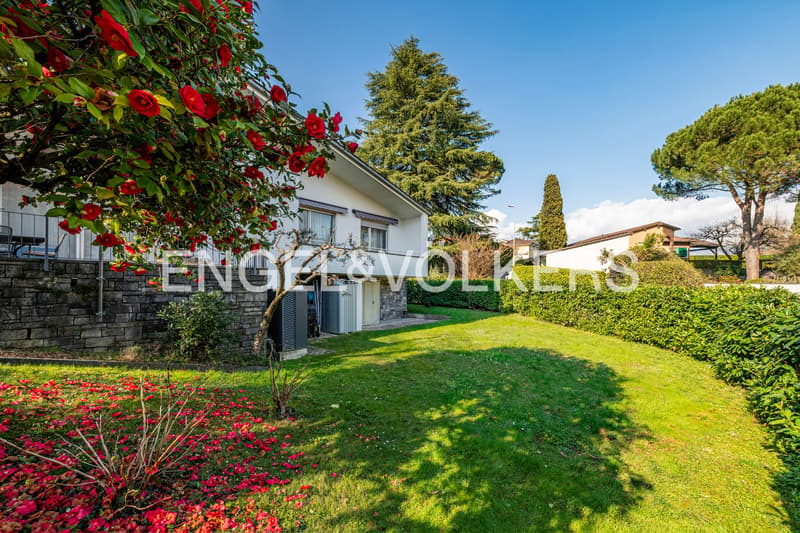 Villa indépendante avec terrain constructible (2)