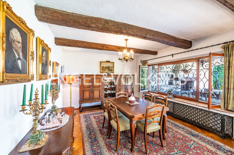 Exklusive mediterrane Villa mit Pool und freier Sicht (5)