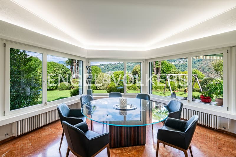 Exclusive villa with pool in the front row by the lake (4)