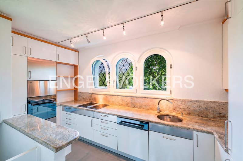 Exclusive villa with pool in the front row by the lake (5)