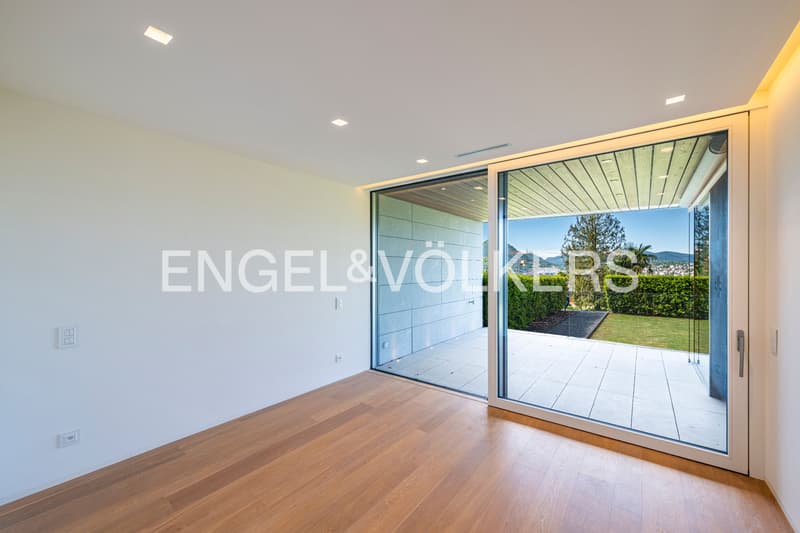 Modern apartment in a quiet residential area (11)