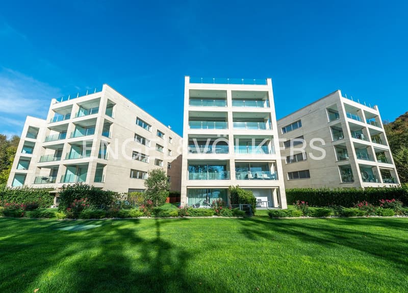 Prestigiosa residenza fronte lago (2)