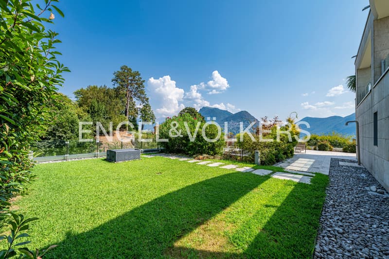 Esclusivo appartamento con giardino e vista lago (12)