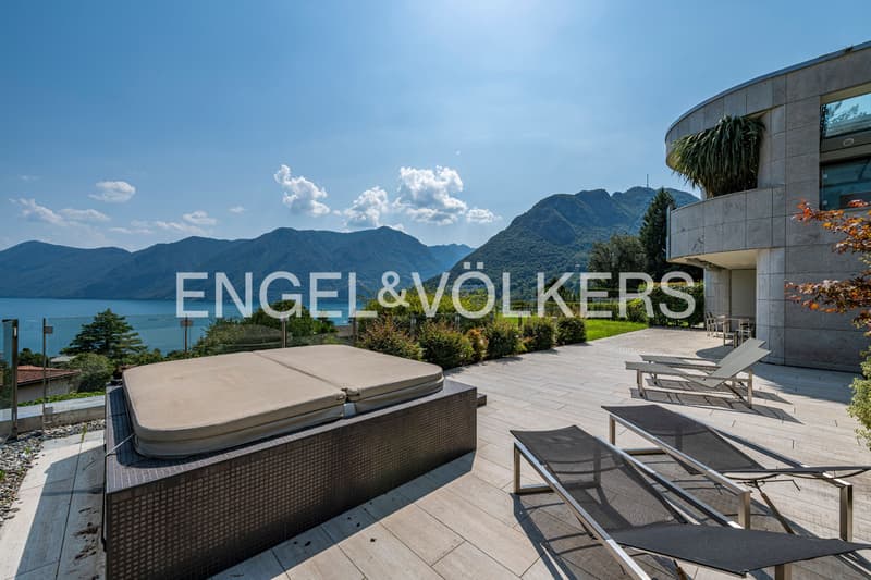 Esclusivo appartamento con giardino e vista lago (11)