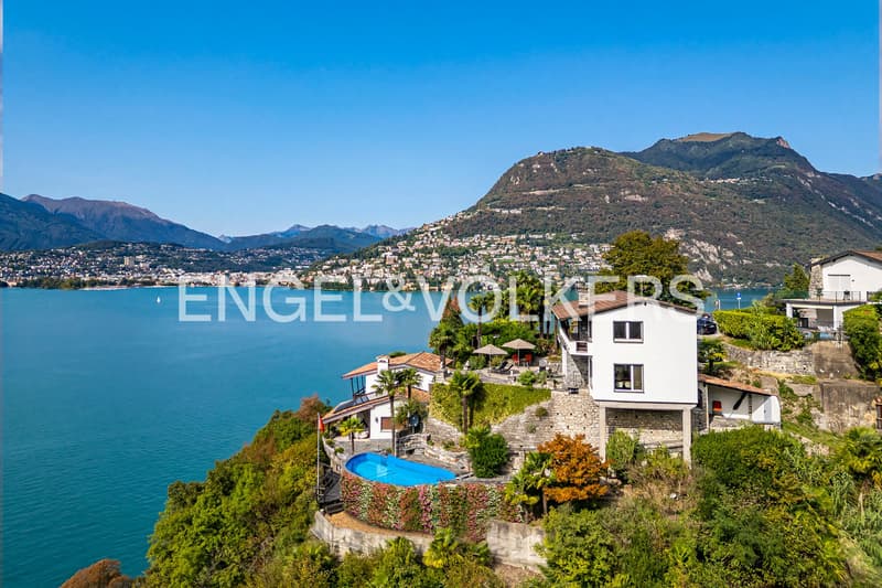 Casa panoramica con vista lago e barca (13)