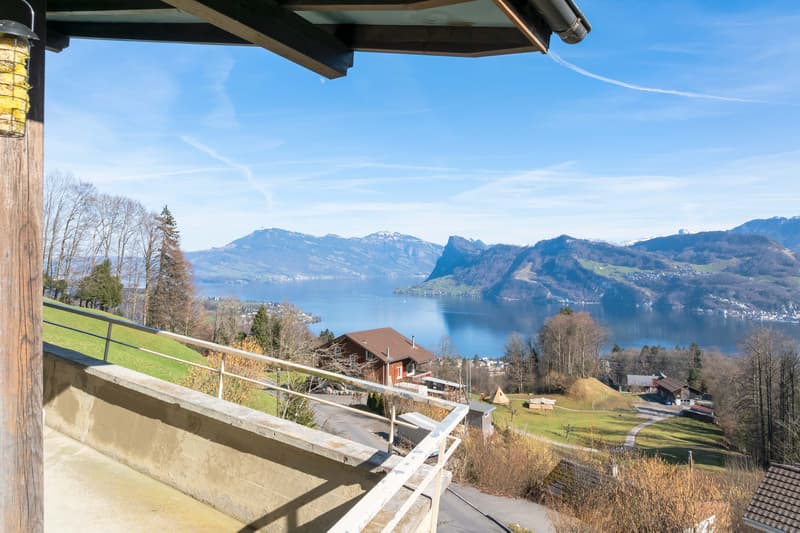 Terrain unique avec vue imprenable sur le lac et les montagnes (2)