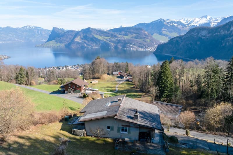 Terrain unique avec vue imprenable sur le lac et les montagnes (5)