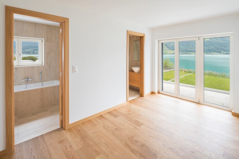 Traumhaftes Wohnen mit Seeanstoss und Bergpanorama (4)