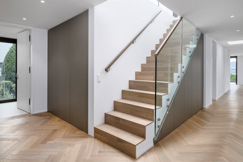 Exklusives Penthouse mit Dachterrasse & Panoramablick auf See & Berge (5)