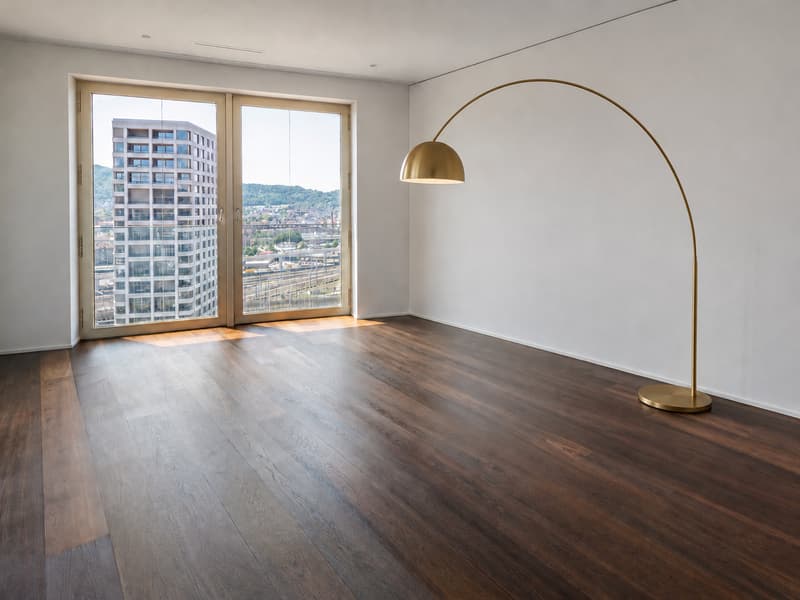 Zweites Zimmer mit Abendsonne und vielfältigen Nutzungsoptionen.