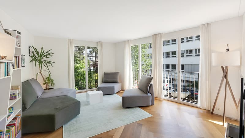 Modern & Elegant - Living in a Prime Location in Zurich-Wollishofen (2)