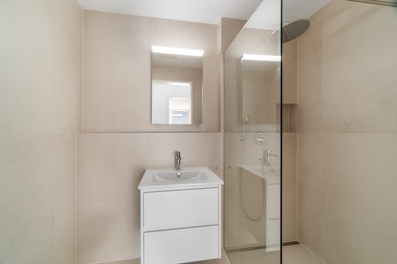Vierpunktacht Altstetten: Four Apartments. Eight Good Reasons to Stay. (13)
