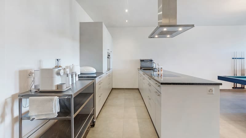 Appartement attractif de 3,5 pièces avec vue panoramique (9)