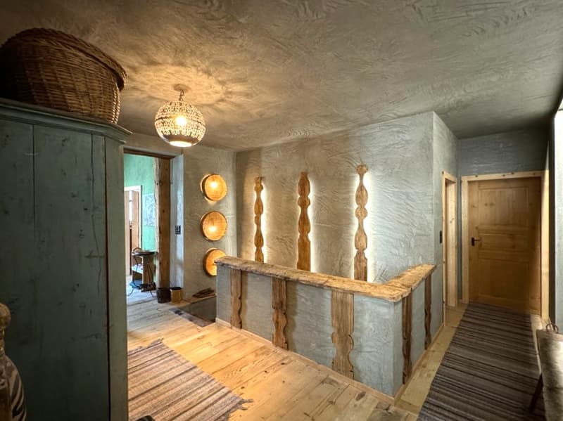 Exclusive, unique 4.5-room first-floor apartment in Sent. (8)