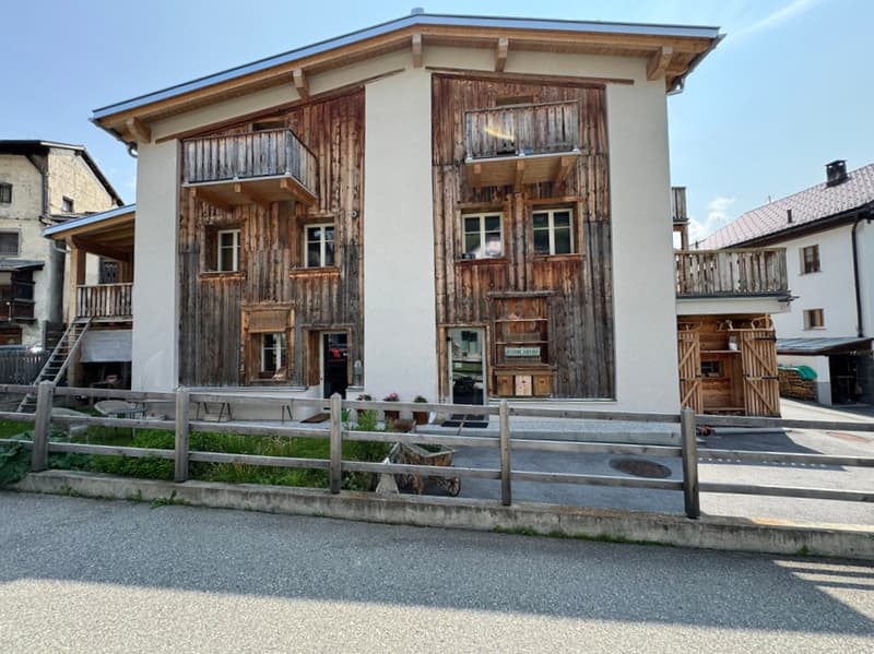 Exclusive, unique 4.5-room first-floor apartment in Sent. (5)